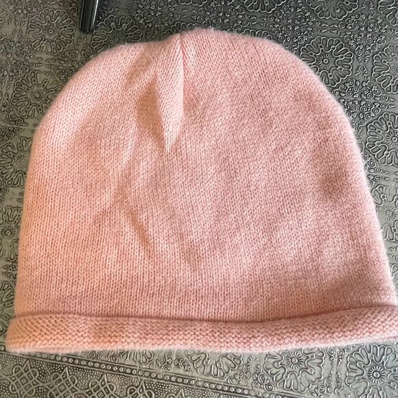 Winter hat - Picture 1 of 1